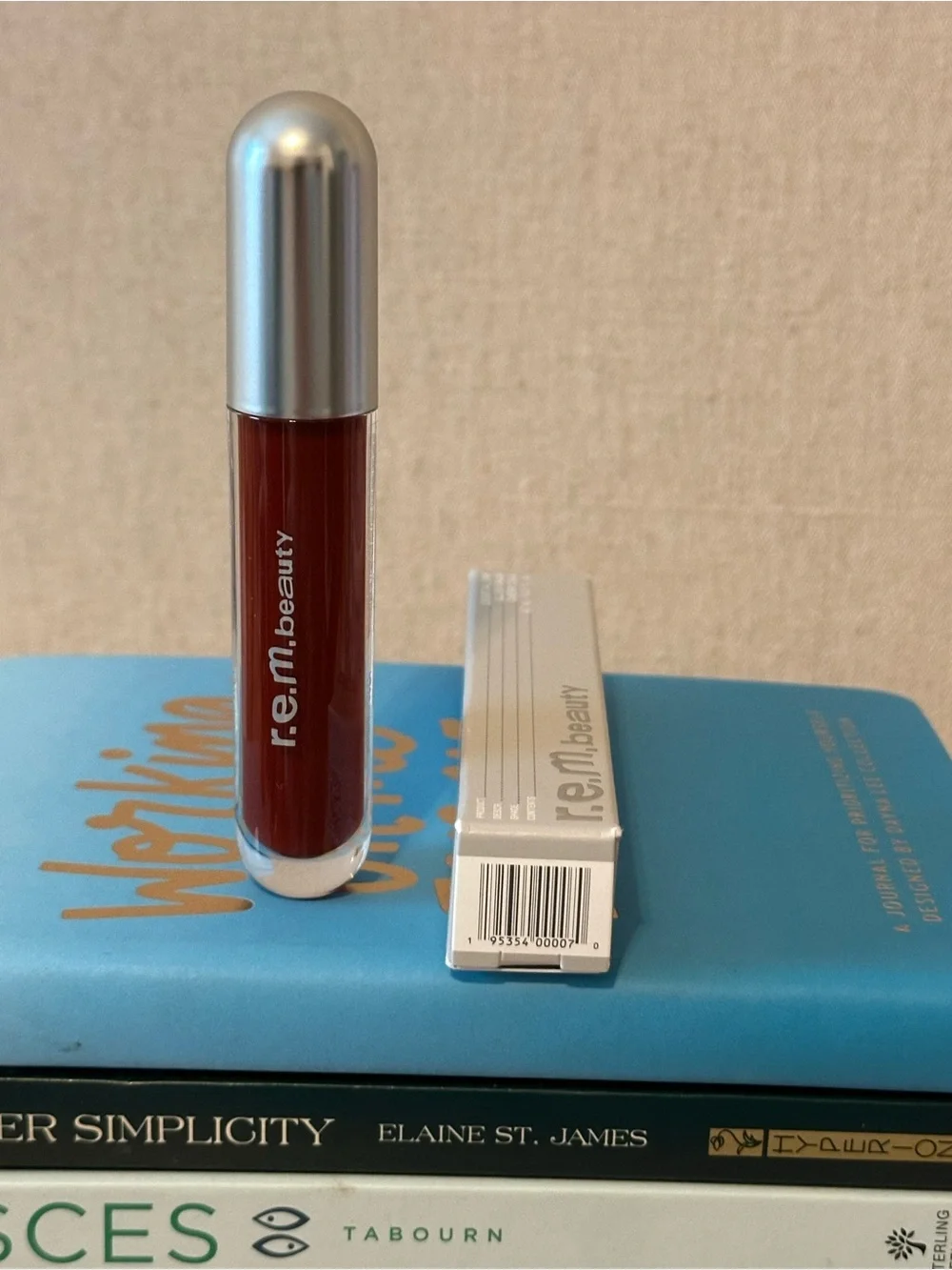 Essential Drip Glossy Balm – shade Cherry Cola